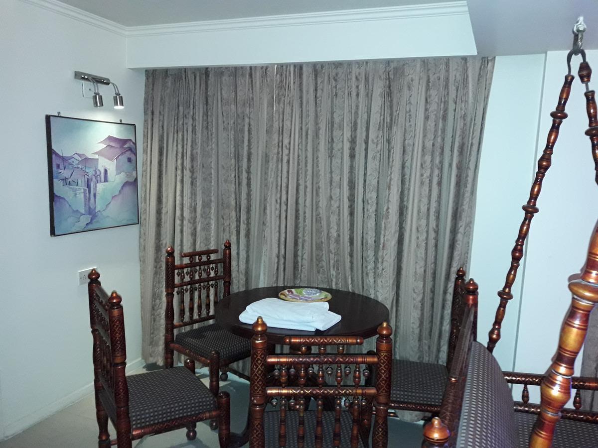 Hotel Bluehill Bhavnagar Exterior photo